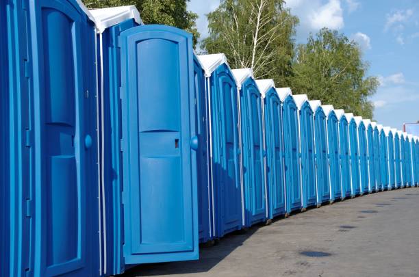 Porta potty delivery and setup in Wake Village, TX